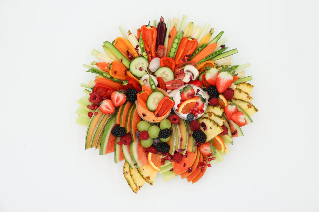 Crudit\u00e9s & Fruit Board